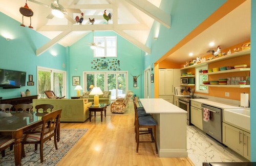 Key West Historic District House | The Kaleidoscope House - A Colorful Key West Hideaway w Pool & Jacuzzi
