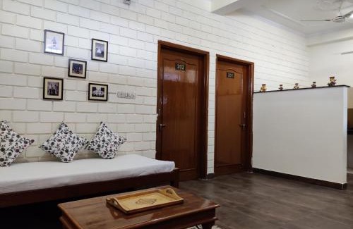 Shyam Nagar Hotel | The Karauli Villa by Le Pension Stays