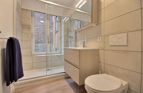 Saint-Laurent Apartment | The KAT103 - 1 bedroom