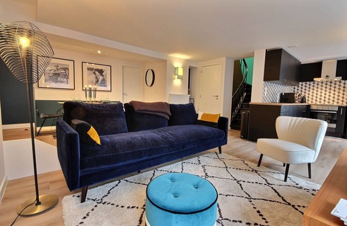 Saint-Laurent Apartment | The KAT105 - 3 bedrooms