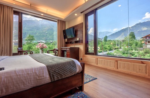 Manali Hotel | The Katoch Grand Resort