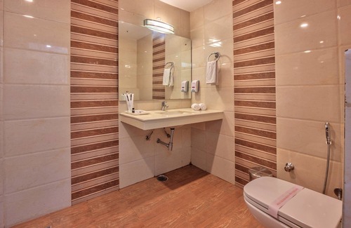 Manali Hotel | The Katoch Grand Resort