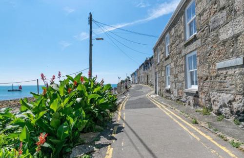 Mousehole House | The Kellan