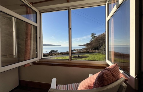 Lochgilphead House | The Kennels, 3 Bedroom Cottage, Sleeps 6 with it's own bay and loch access