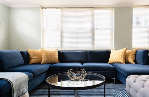 Royal Borough of Kensington and Chelsea House | The Kensington Palace Mews - Bright & Modern 6BDR House with Parking Space
