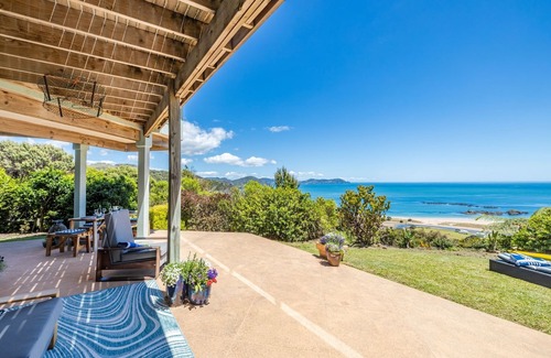 Kaeo Apartment | The Kereru's Nest. Overlooking the wonderful Tauranga Bay beach