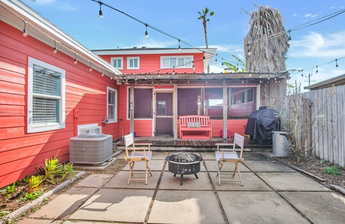 Shibui Sands House | The Kids' Inheritance | Pet Friendly, Near Beach!