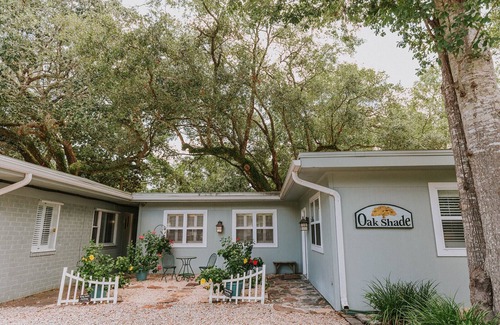Biloxi House | The King Suite - Only 1 block to Front Beach! Perfect location in Ocean Springs!