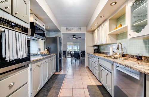 Leamington Cottage | The KingFisher Lakehouse