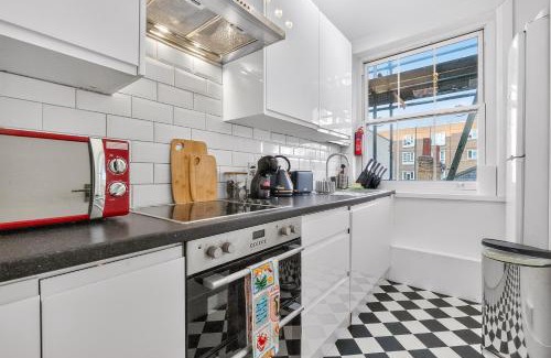 Kings Cross St. Pancras Apartment | The Kings Choice 3-Bed at Kings X