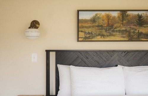 River Falls Other | The Kinni Cottage - Entire Riverfront Cottage