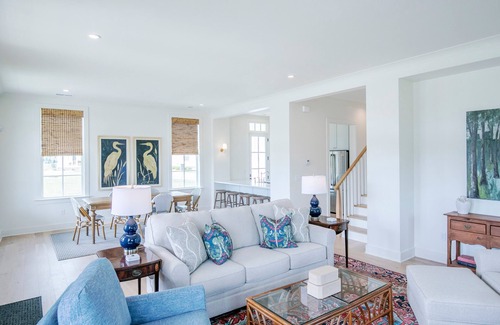 Taylor House | The Kinsey, Discounted rate for S. Carolina game!