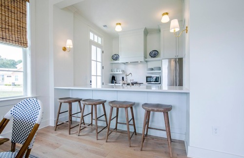 Taylor House | The Kinsey, Discounted rate for S. Carolina game!