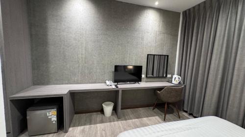 Pom Prap Sattru Phai Hotel | The Kite Hotel Bangkok