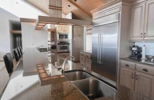 Highlands House | The Kite House Highlands, The Kite House Highlands, an exquisite designer house with spectacular vi