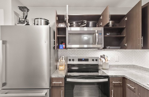 Tuscaloosa Condo | The Kristen 1st Floor Riverfront Condo with Pool & Gym Access