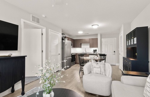 Tuscaloosa Condo | The Kristen 1st Floor Riverfront Condo with Pool & Gym Access