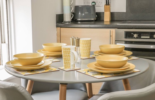 Filey Apartment | THE KRUSTY KRAB, pet friendly, country holiday cottage in Filey