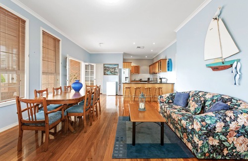 Sorrento House | THE LADY NELSON - 5 MINUTE DRIVE TO SORRENTO