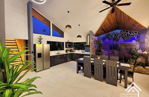 Chachagua House | The Lake House