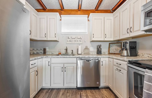 New River House | The Lake Effect House