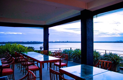 Anuradhapura Hotel | The Lake Forest Hotel