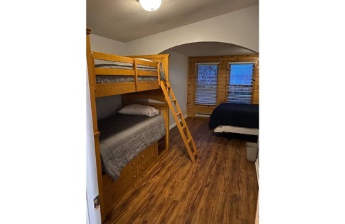 Bridgeport House | The Lake House. Perfect year-round getaway!