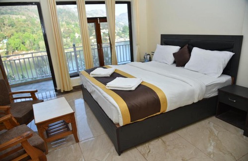 Bhimtal Hotel | The Lake Paradise Inn Bhimtal