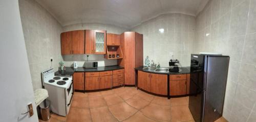 Benoni Bed & Breakfast | The Lake Villa 2