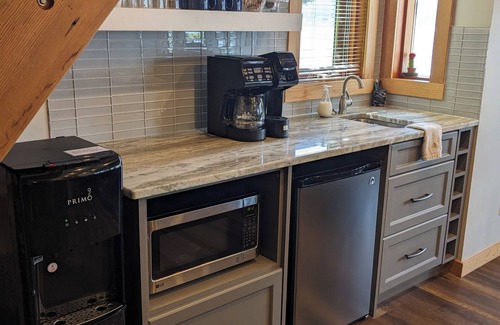 Blind Bay House | The 'LakeHouse' in the Shuswap at Blind Bay