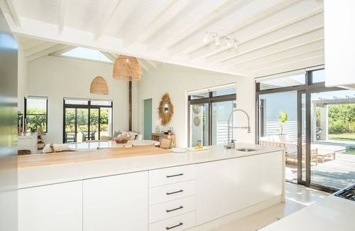 Noordhoek House | The Lakehouse Retreat - pure relaxation and wellness!