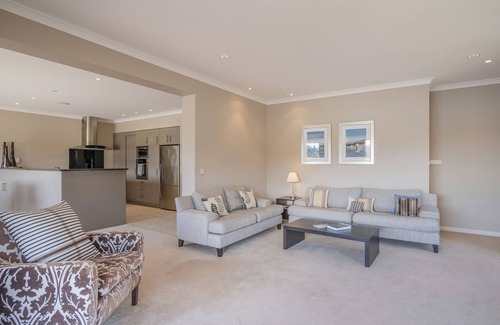 Pauanui House | The Lakes - Pauanui Holiday Home