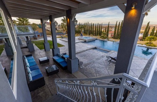 Agua Dulce House | The Lakeview House, Pool, Jacuzzi,Game Room,4 bedrooms