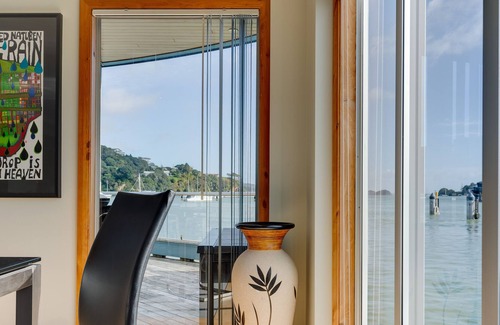Opua Cottage | The Landing at The Boathouse - Opua Holiday Apartment