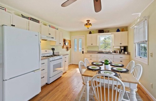 Annandale Cabin | The Landing Spot on Clearwater Lake