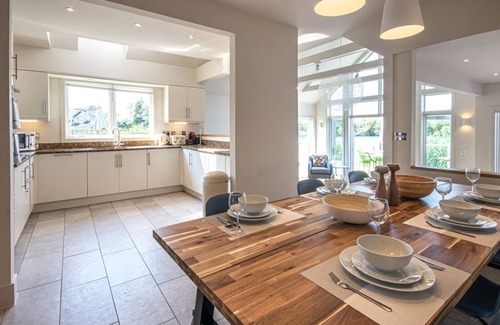 South Cerney House | The Landings 11, Water View (P)