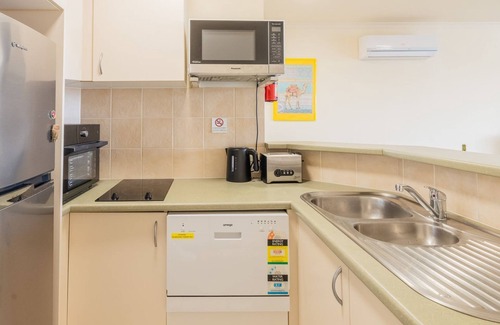 Nelson Bay Apartment | The Landmark 108, 61B Dowling St - air con, linen, pool, lift, views
