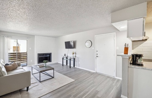 North Arlington Apartment | The Landry 283 | Spacious and Cozy 2 Bedroom 1bth