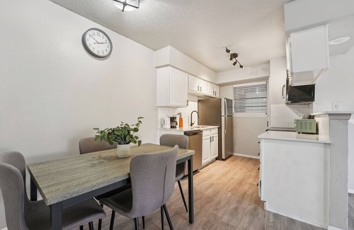 North Arlington Apartment | The Landry 388 | Spacious and Cozy 2 Bedroom 1bth