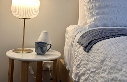 Broadmeadow Apartment | The Laneway Private Retreat, Cosy and Convenient. In the heart of Newcastle