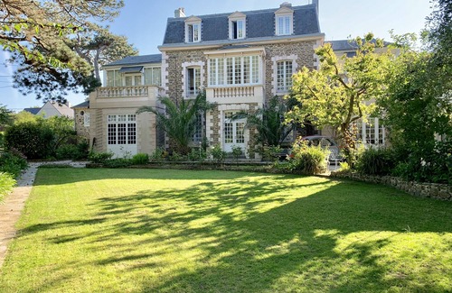 Saint-Coulomb House | The large holiday house