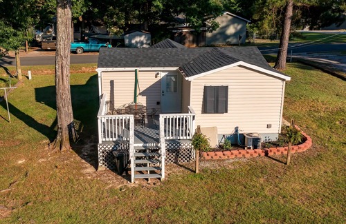 Hollands Landing House | The Last Resort at Martins Landing