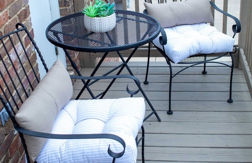 Lawrenceburg House | The LawCo Loft - In the heart of Lawrenceburg, TNn2 Bedroom/1Bathroom