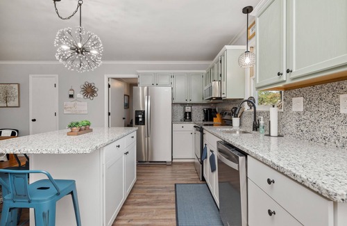 Yaupon Beach House | The Lazy Pelican: Centrally Located and a Short Walk to the Beach