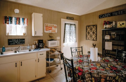 Rio Frio Cabin | The Leakey side - Whiskey Mountain Duplex - Great Location!
