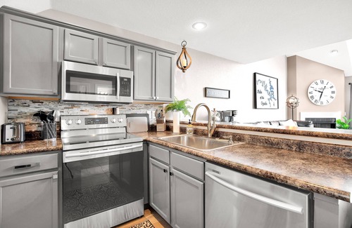 Osage Beach Condo | The Ledges Sleeps up to 12