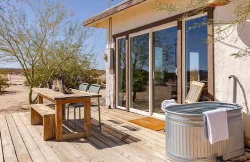 Twentynine Palms Cabin | The Leeds Cabin: A Civilization Escape