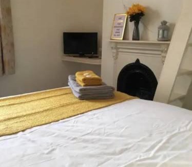 York Hotel | The Leeman Rose