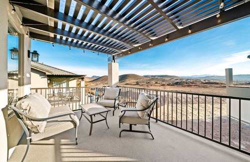 Hurricane House | The Legacy Retreat Near National Parks!