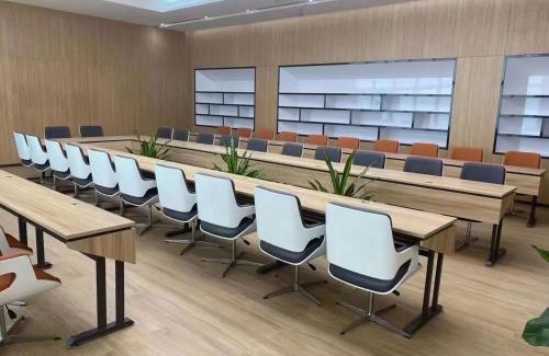 Yuexiu Hotel | The Legend Hotel- Free Deliver Service to Canton Fair Complex During Canton Fair Period